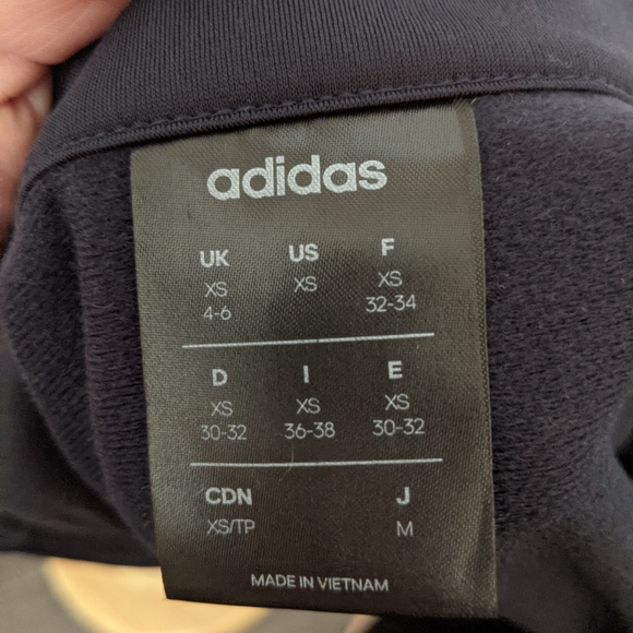 Classic Adidas track jacket - Picture 10 of 11